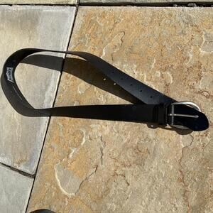 Black Leather Rounded Buckle Belt